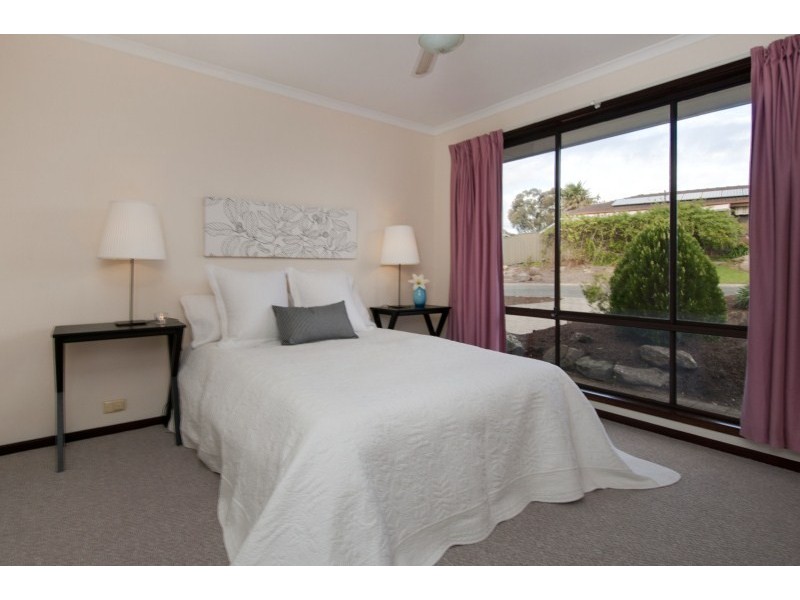 1 Opal Street, Aberfoyle Park SA 5159