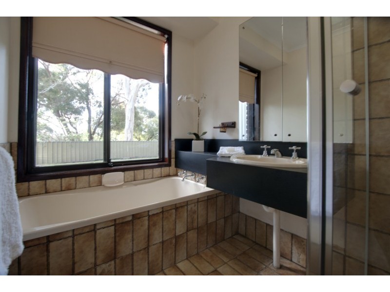 1 Opal Street, Aberfoyle Park SA 5159