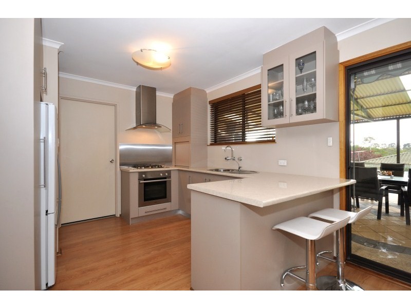 15 Homestead Dr, Aberfoyle Park SA 5159