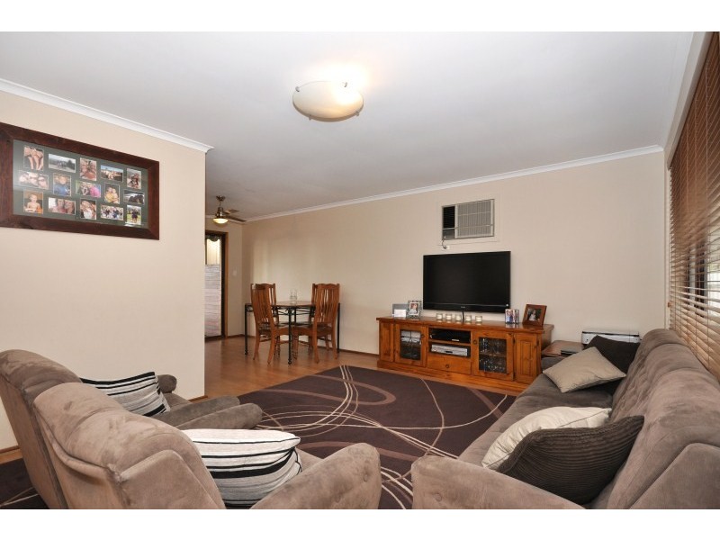 15 Homestead Dr, Aberfoyle Park SA 5159