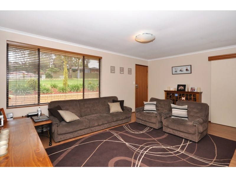 15 Homestead Dr, Aberfoyle Park SA 5159