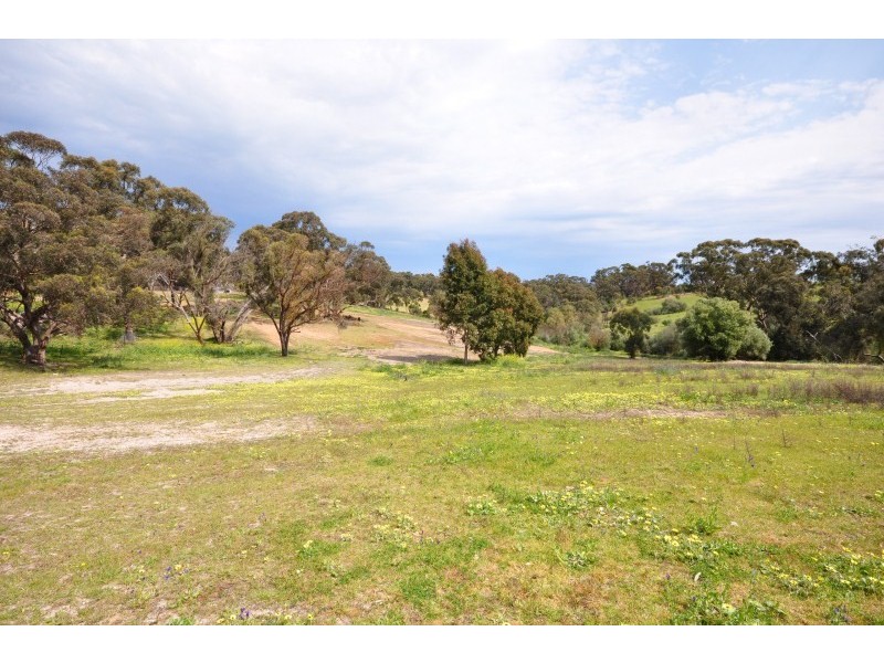818 Piggott Range Rd, Onkaparinga Hills SA 5163