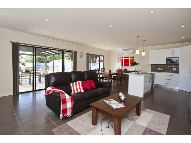 3  Whittier Ave, Marion SA 5043