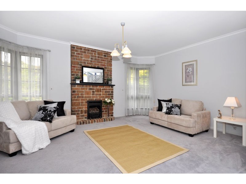 22 Crossdale Dr, Aberfoyle Park SA 5159