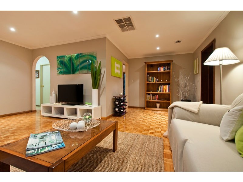 10 Corro St, Aberfoyle Park SA 5159