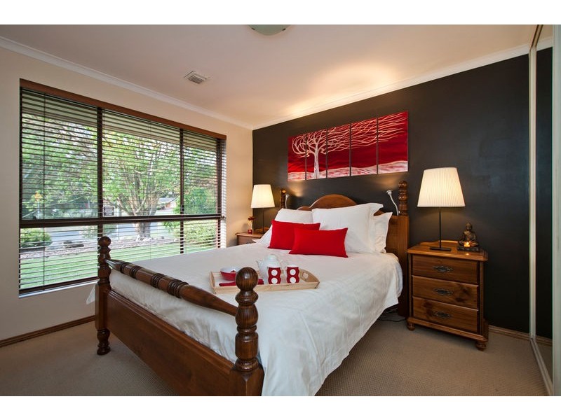 10 Corro St, Aberfoyle Park SA 5159