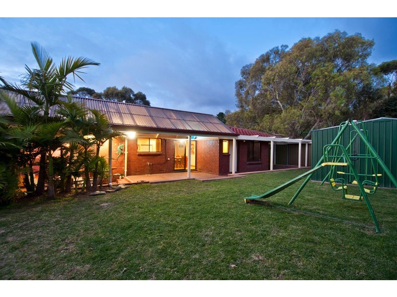 10 Corro St, Aberfoyle Park SA 5159