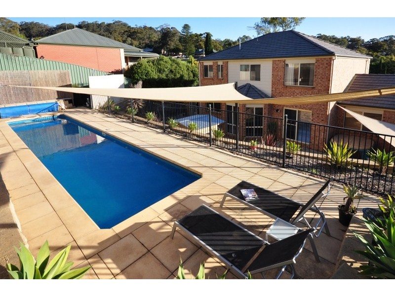 57 The Oaks Pde, Aberfoyle Park SA 5159