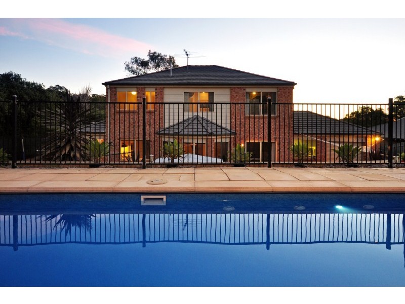 57 The Oaks Pde, Aberfoyle Park SA 5159