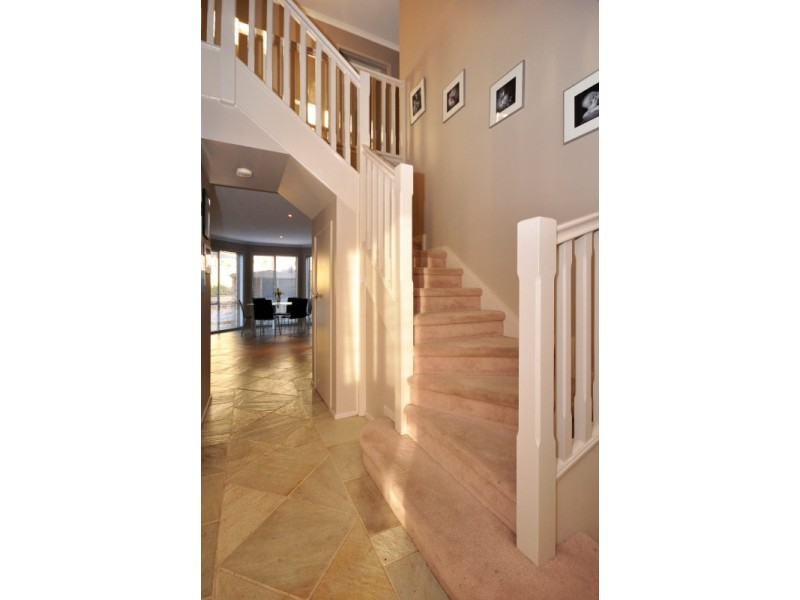 57 The Oaks Pde, Aberfoyle Park SA 5159