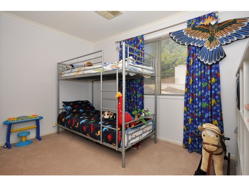 57 The Oaks Pde, Aberfoyle Park SA 5159