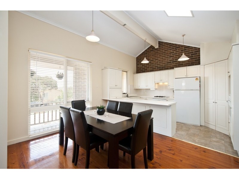 7 Lowanna Rd, Seaview Downs SA 5049