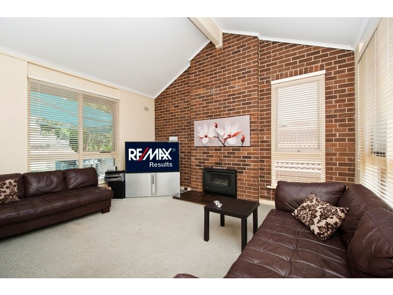 7 Lowanna Rd, Seaview Downs SA 5049