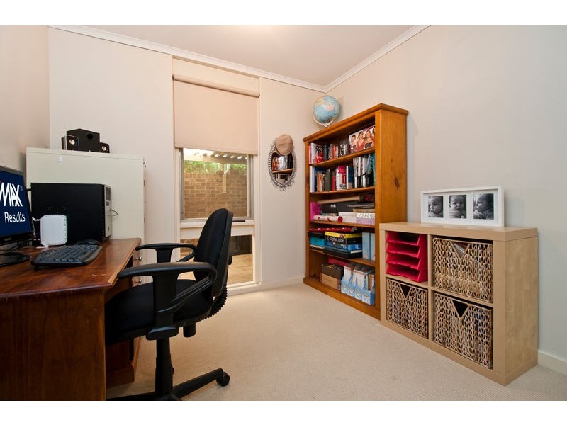7 Lowanna Rd, Seaview Downs SA 5049