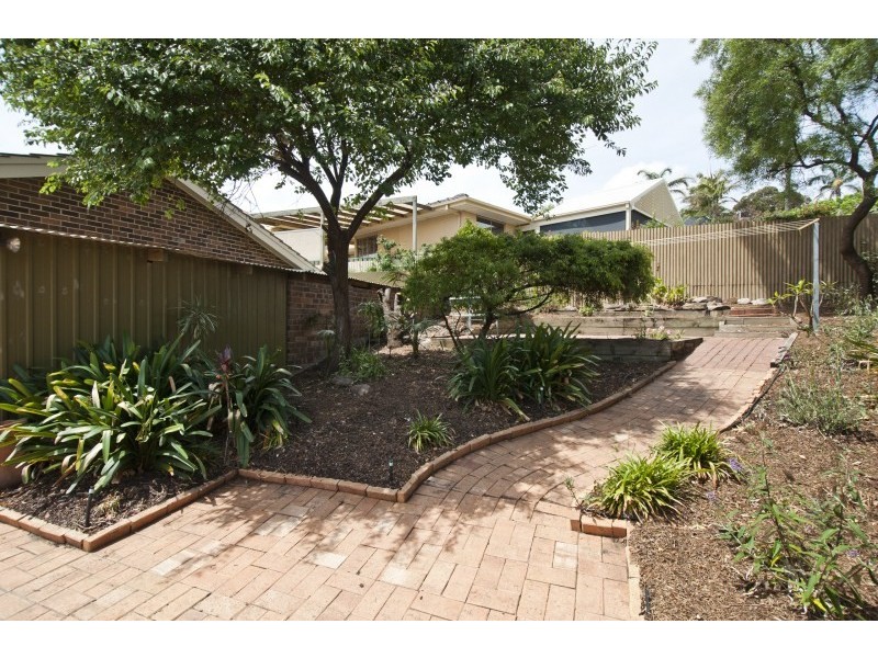 7 Lowanna Rd, Seaview Downs SA 5049
