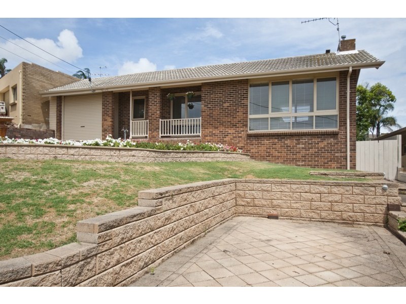 7 Lowanna Rd, Seaview Downs SA 5049