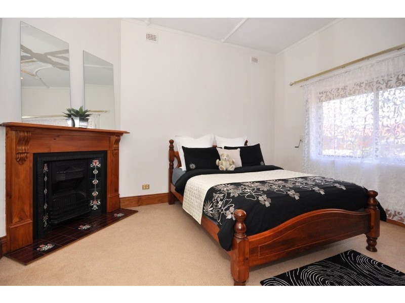 7 Farman Ave, Hendon SA 5014