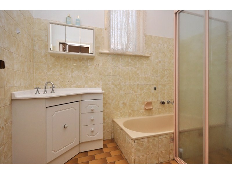 7 Farman Ave, Hendon SA 5014