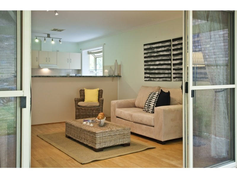 12 John Fisher Drive, Torrens Park SA 5062