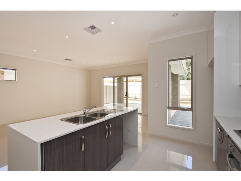 28 Dwyer Street, Oaklands Park SA 5046