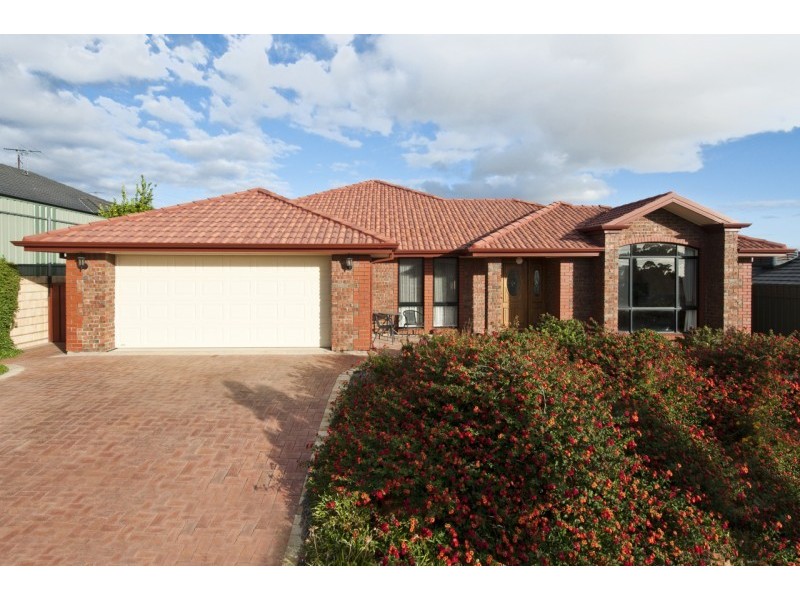.48 Elizabeth Cres, Hallett Cove SA 5158