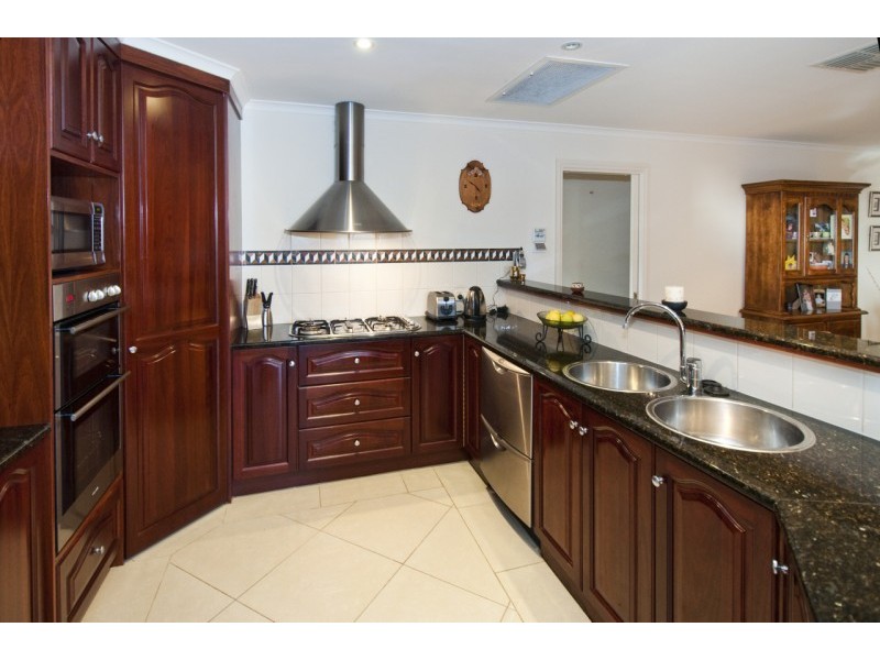 .48 Elizabeth Cres, Hallett Cove SA 5158