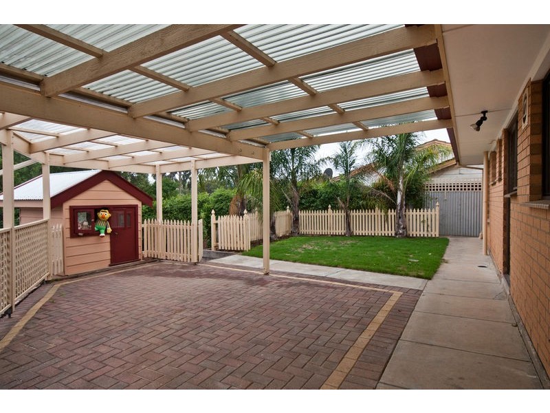 5 Serenade Cres, Aberfoyle Park SA 5159