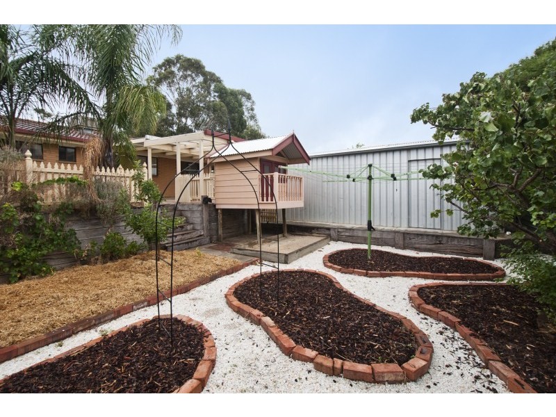 5 Serenade Cres, Aberfoyle Park SA 5159