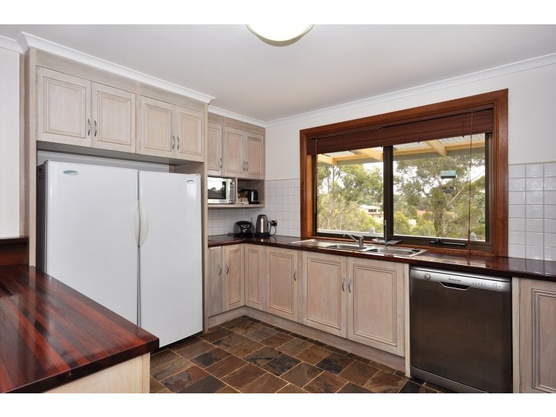 19 Kingfisher Cct, Flagstaff Hill SA 5159