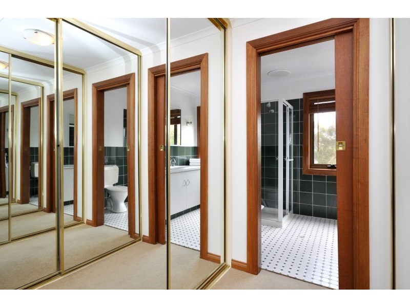 19 Kingfisher Cct, Flagstaff Hill SA 5159