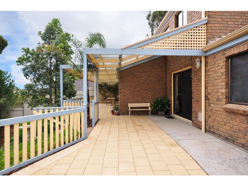 19 Kingfisher Cct, Flagstaff Hill SA 5159