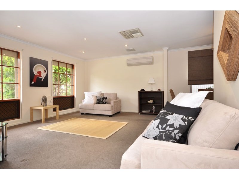 49 Southbound Avenue, Aberfoyle Park SA 5159