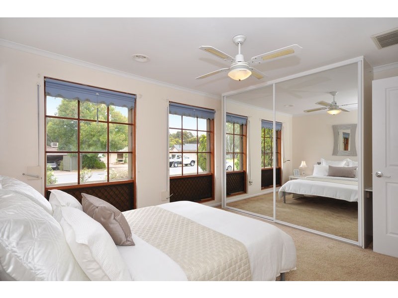 49 Southbound Avenue, Aberfoyle Park SA 5159