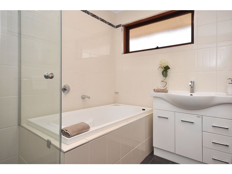 49 Southbound Avenue, Aberfoyle Park SA 5159