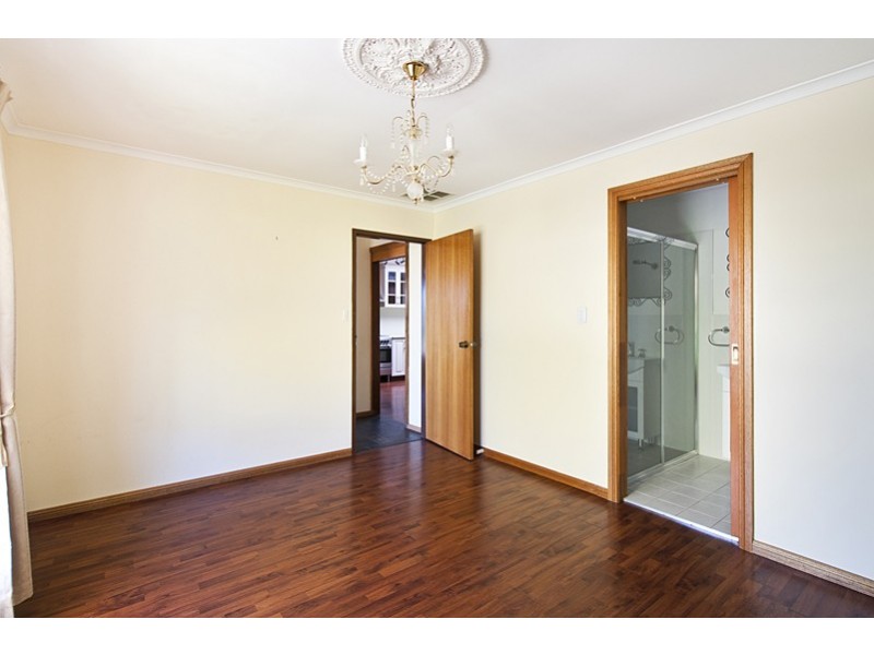 23 Banksia Rd, Aberfoyle Park SA 5159