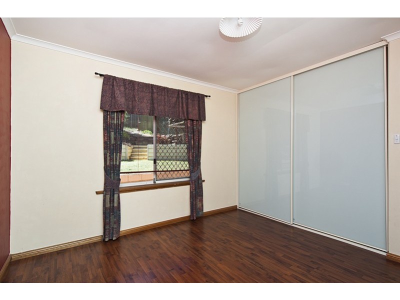 23 Banksia Rd, Aberfoyle Park SA 5159