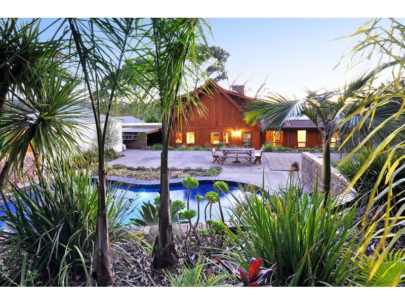 6 Grevillea Road, Aberfoyle Park SA 5159