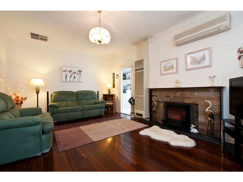 7 Bakara St, Park Holme SA 5043