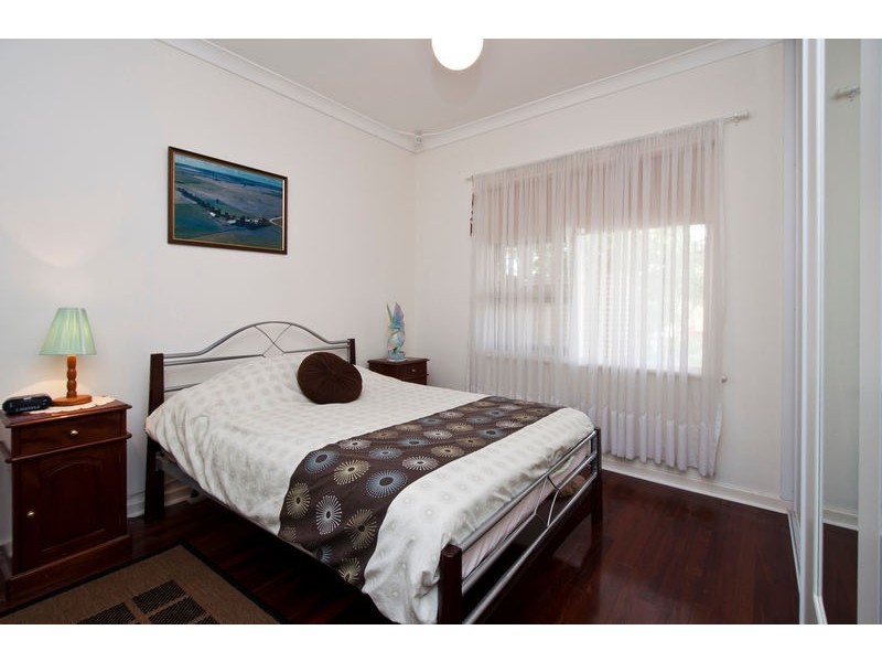 7 Bakara St, Park Holme SA 5043
