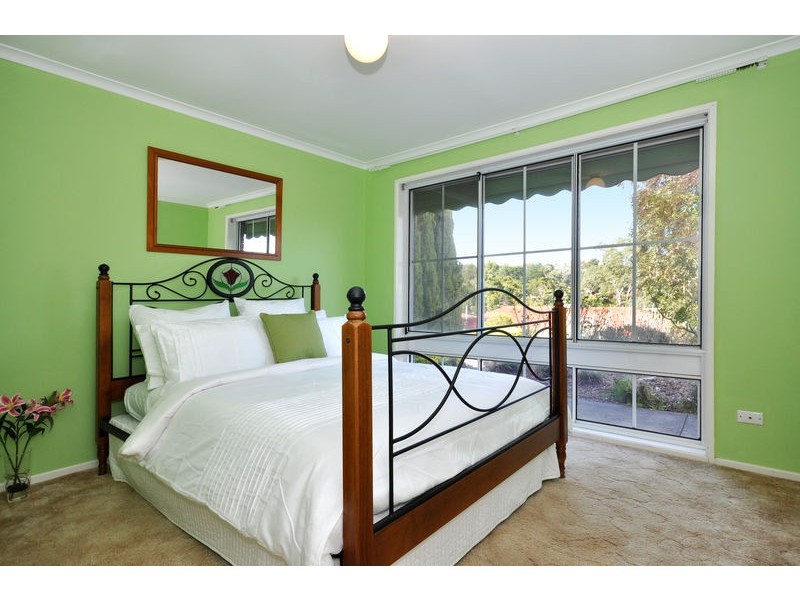 19 Banksia Road, Aberfoyle Park SA 5159