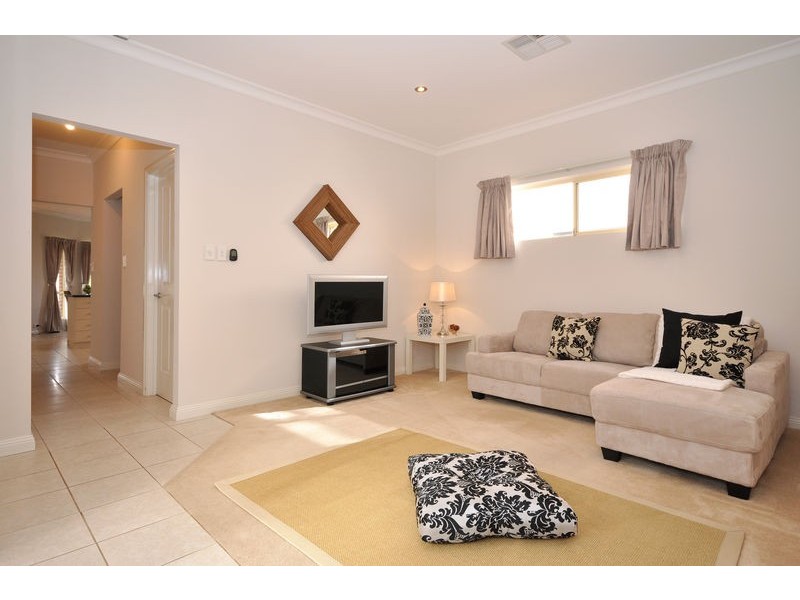 22 Dwyer Road, Oaklands Park SA 5046