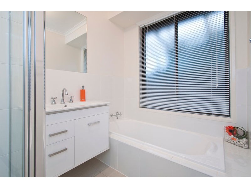 108 Lander Road, Trott Park SA 5158