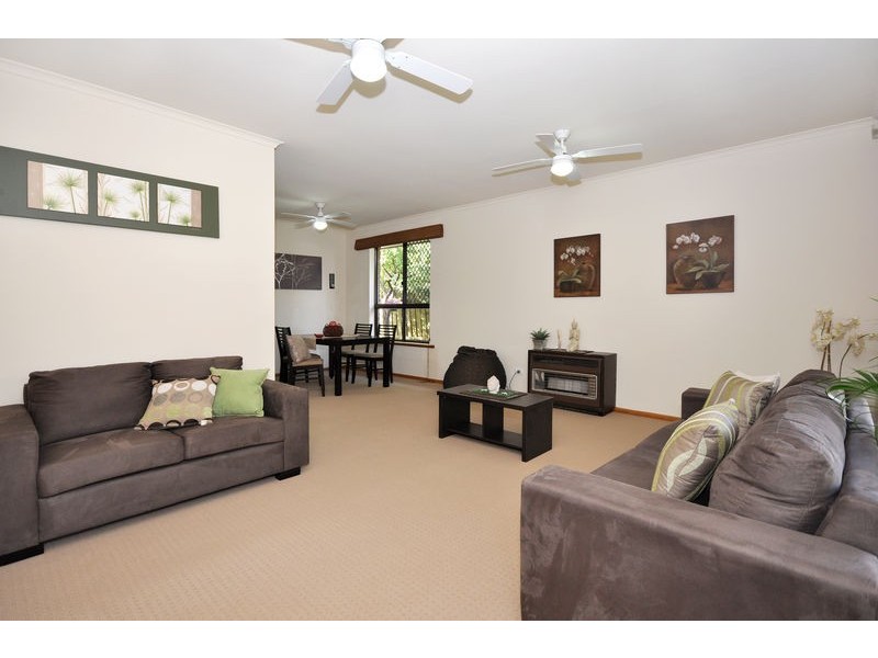 1 Dewvale Court, O’halloran Hill SA 5158