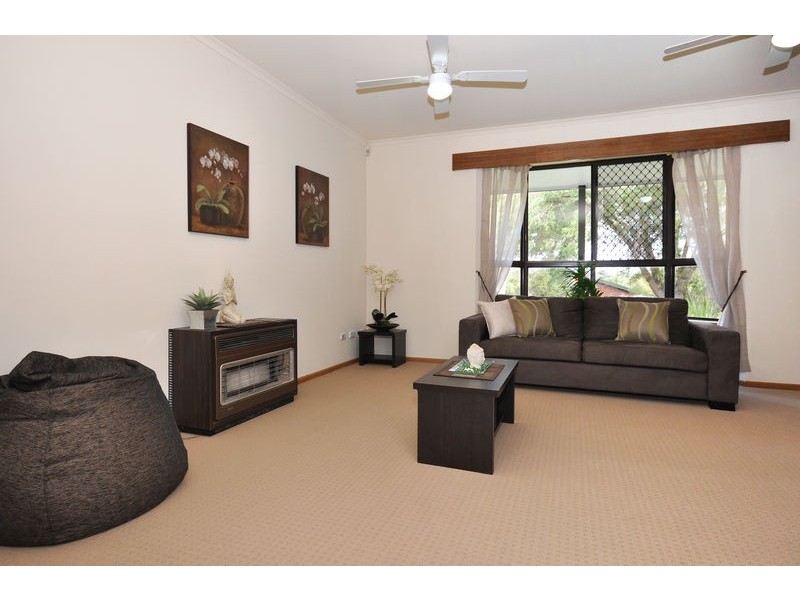 1 Dewvale Court, O’halloran Hill SA 5158