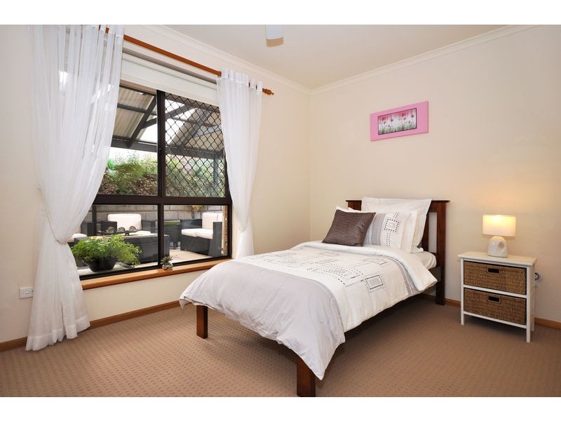 1 Dewvale Court, O’halloran Hill SA 5158