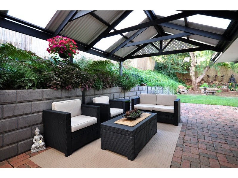 1 Dewvale Court, O’halloran Hill SA 5158