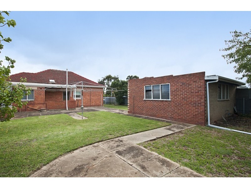 10 Levistone St, Seaton SA 5023