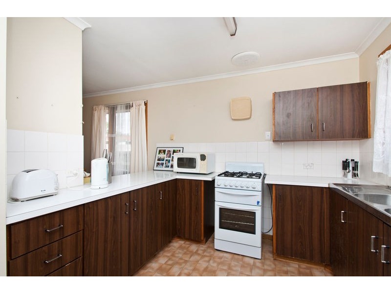 8 Cimaron Close, Morphett Vale SA 5162