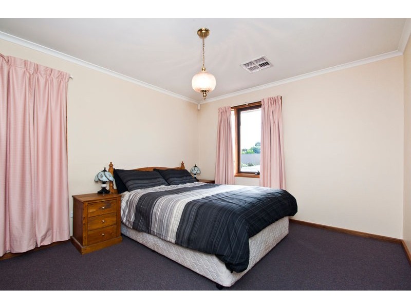 8 Cimaron Close, Morphett Vale SA 5162