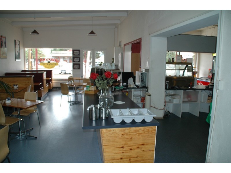 69-71 Ayr Street, Jamestown SA 5491